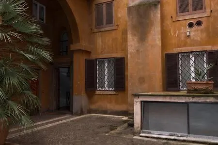 In The Rome's Soul Close To Navona Square * Rom